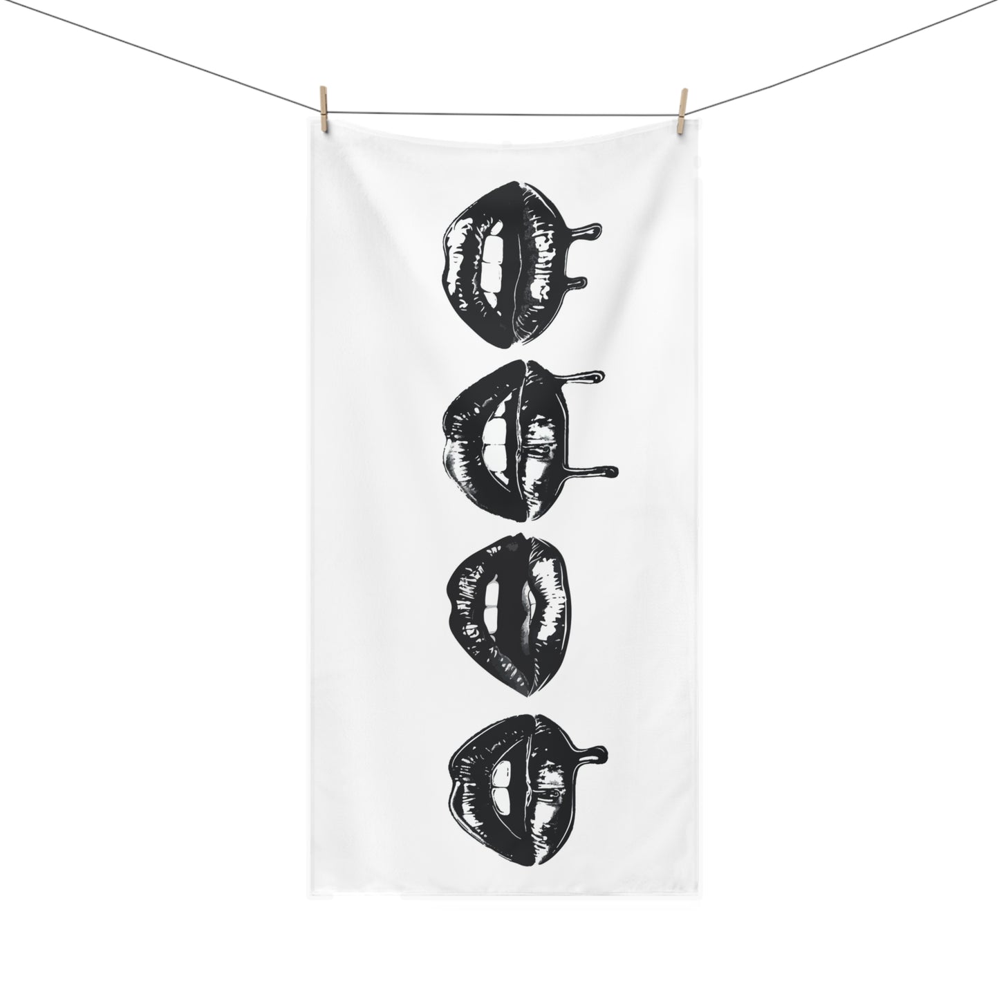 Towel Mink-Cotton lips by Mariu del Campo.