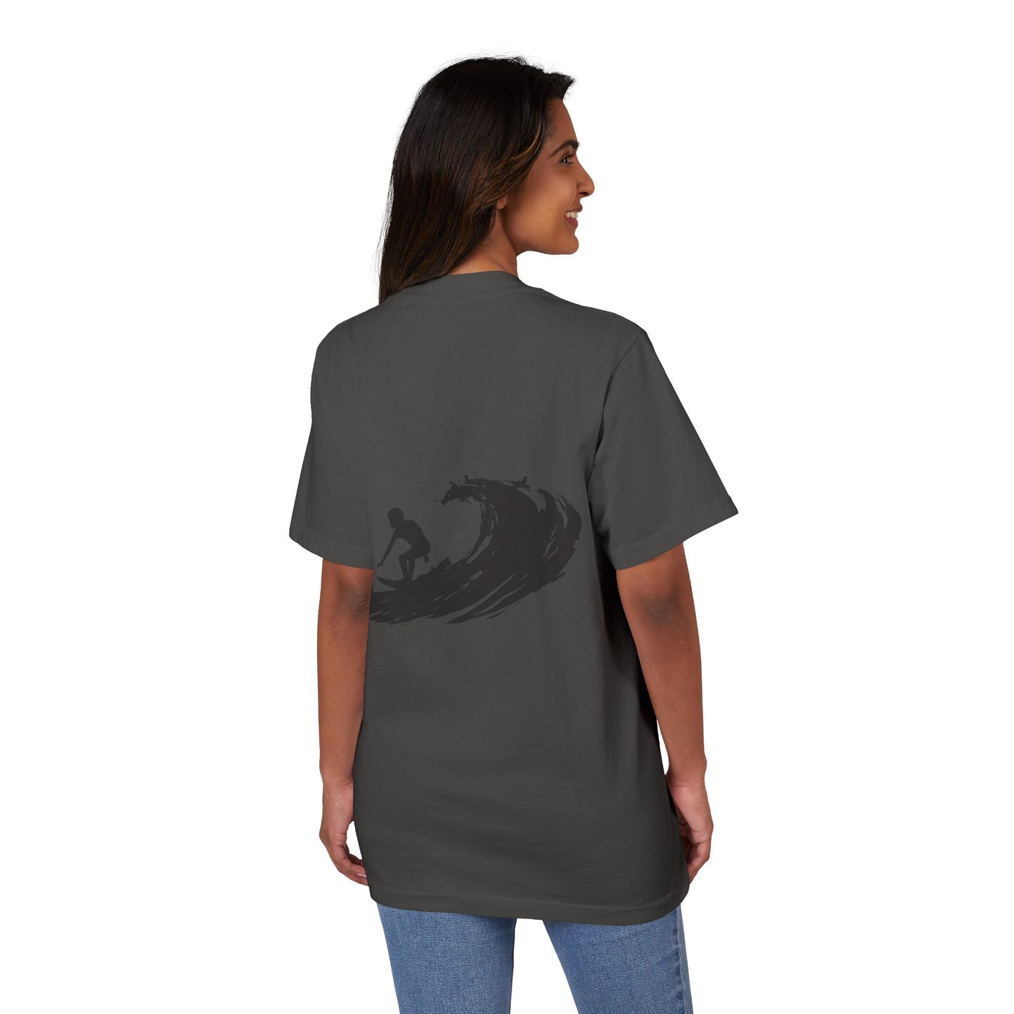 T-Shirt Surfing Wave Unisex by Mariu del Campo.