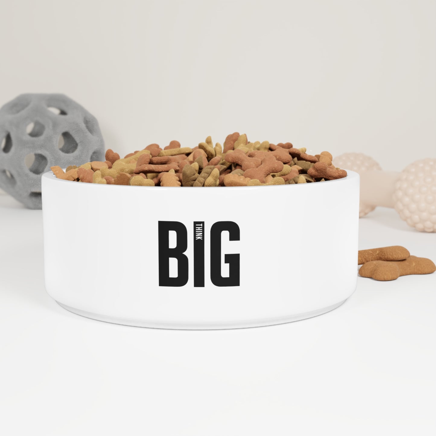 Pet Bowl Think Big by Mariu del Campo.