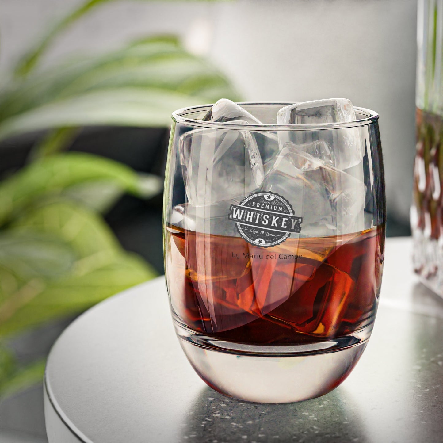 Glass Whiskey premium by Mariu del Campo. - Mariu del Campo