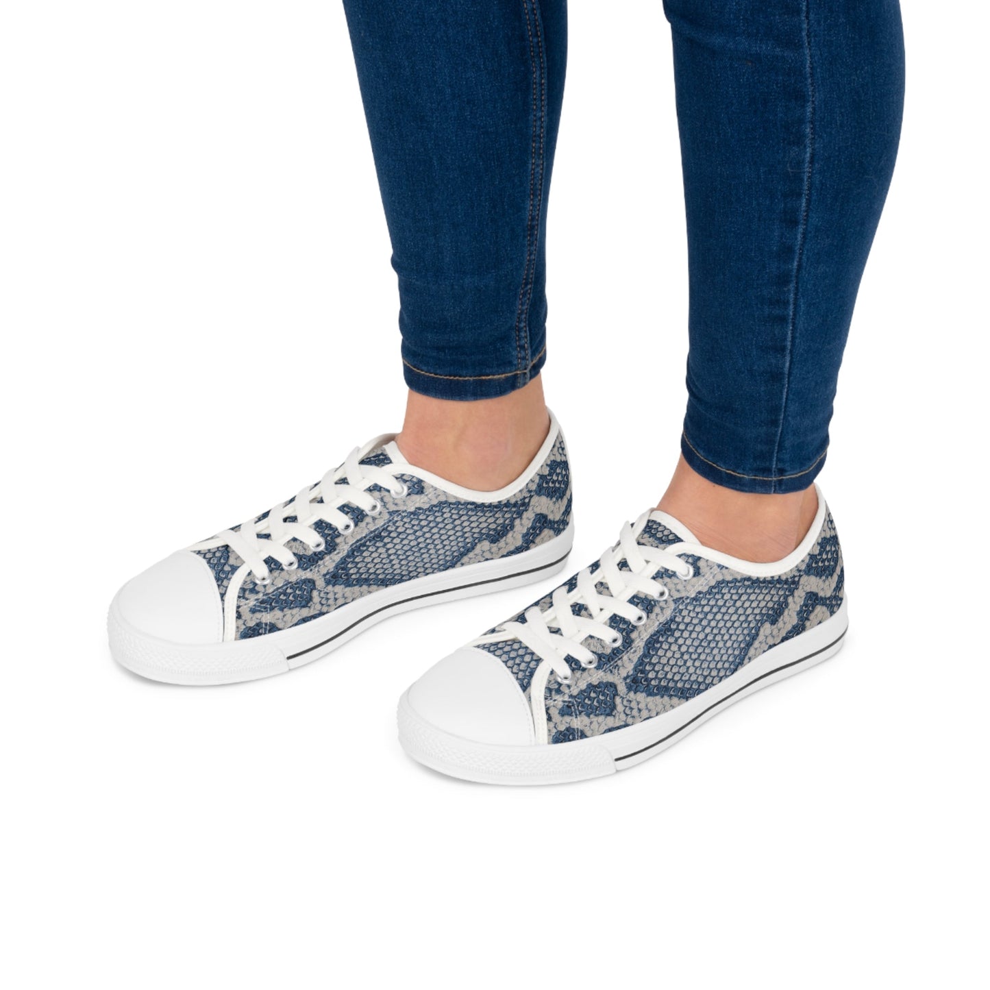 Sneakers Women's Low Top reptile by Mariu del Campo. - Mariu del Campo
