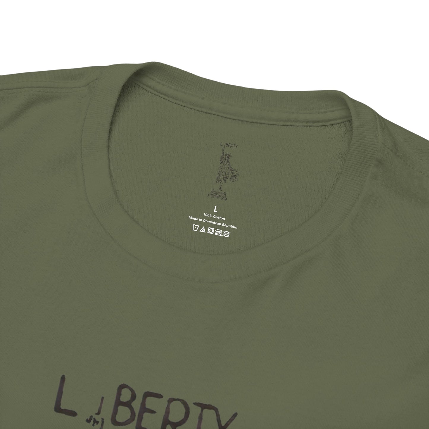 T-Shirt Statue of Liberty Unisex Cotton Tee by Mariu del Campo.