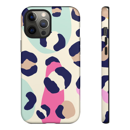 Cases Tough leopard by Mariu del Campo.