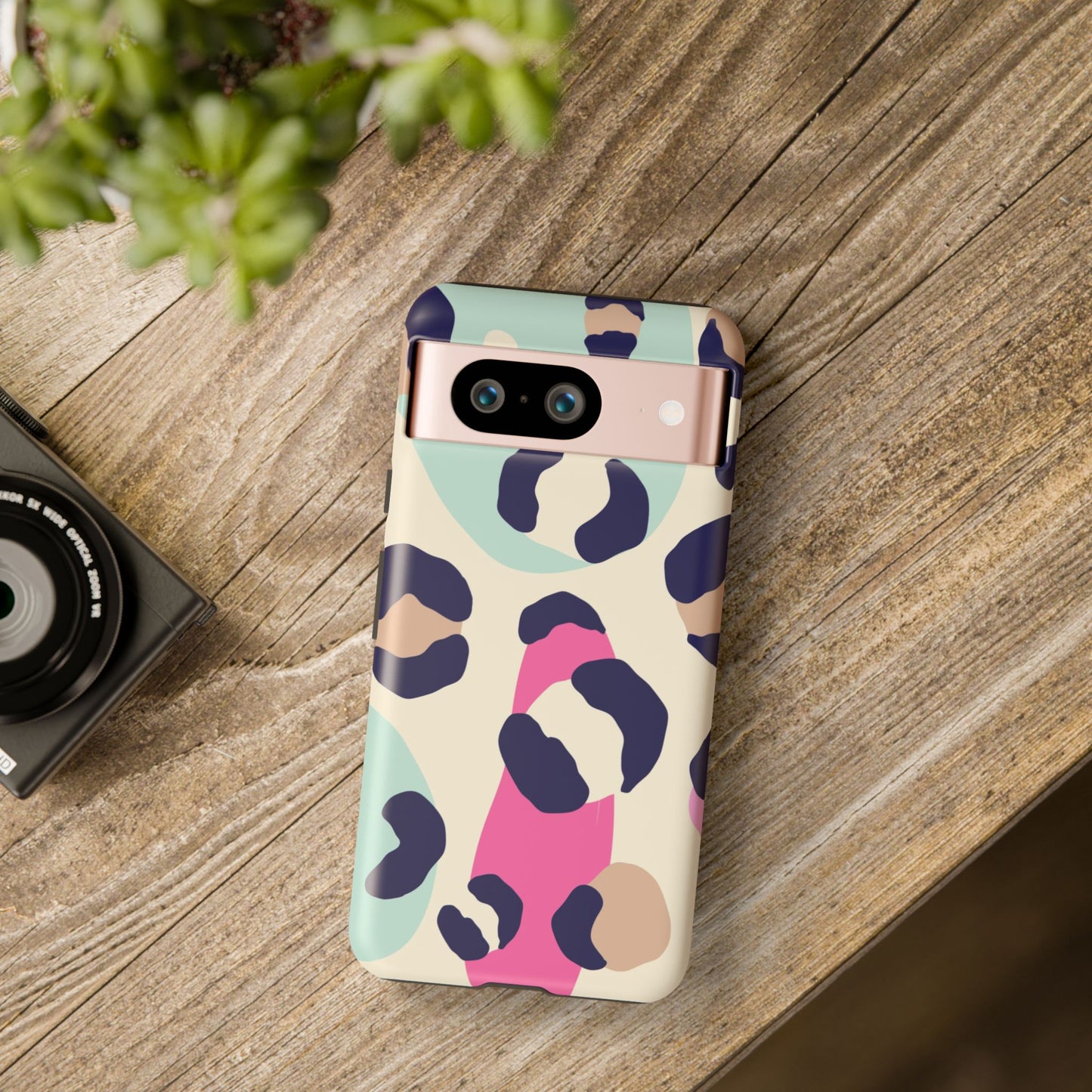 Cases Tough leopard by Mariu del Campo.