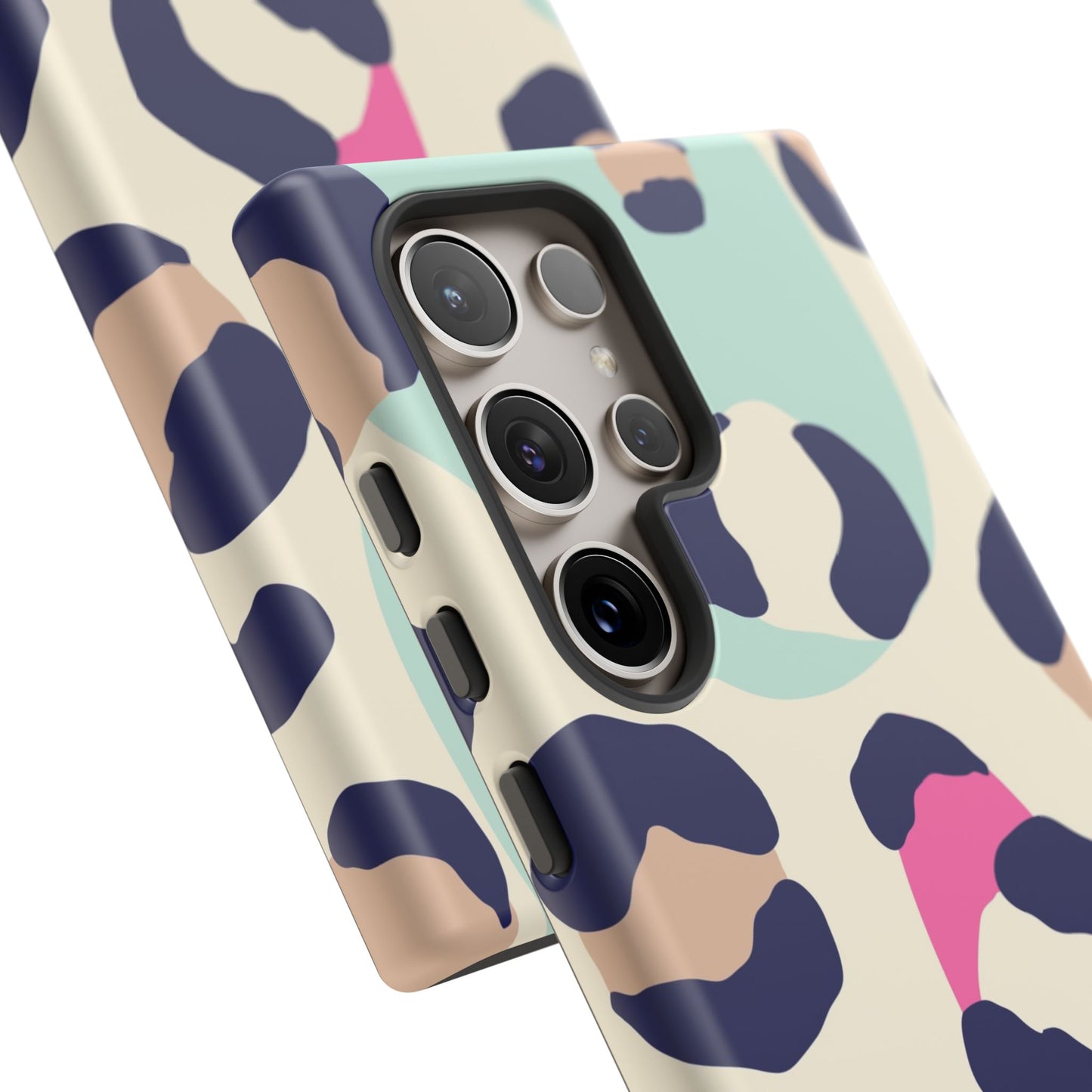 Cases Tough leopard by Mariu del Campo.