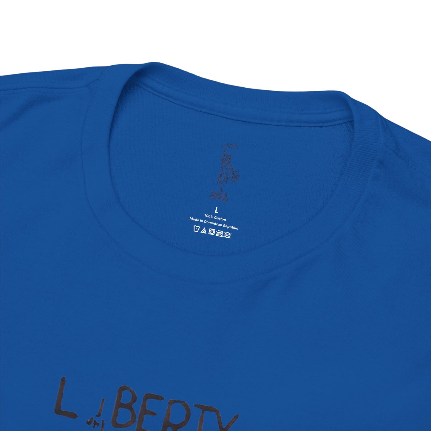 T-Shirt Statue of Liberty Unisex Cotton Tee by Mariu del Campo.