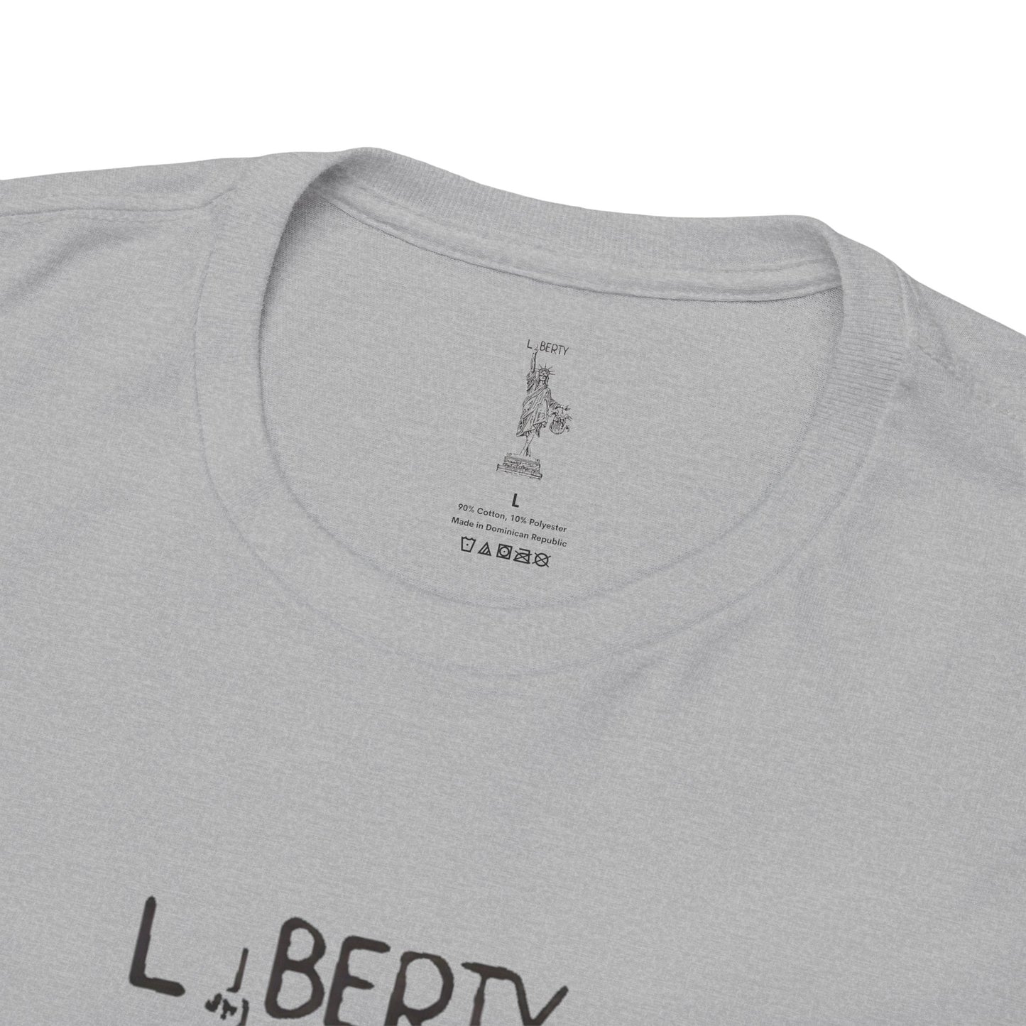 T-Shirt Statue of Liberty Unisex Cotton Tee by Mariu del Campo.