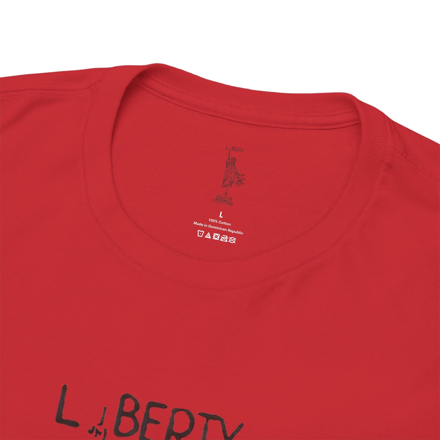 T-Shirt Statue of Liberty Unisex Cotton Tee by Mariu del Campo.