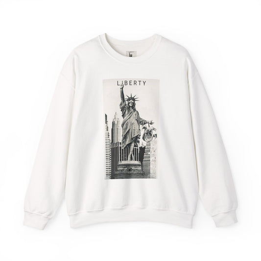 Sweatshirt Statue of Liberty Unisex by Mariu del Campo.