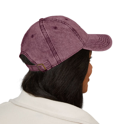 Hat Vintage Cap (Embroidery) by Mariu del Campo.