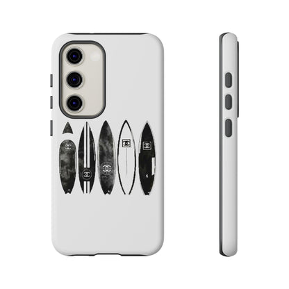 Cases Tough surf by Mariu del Campo.