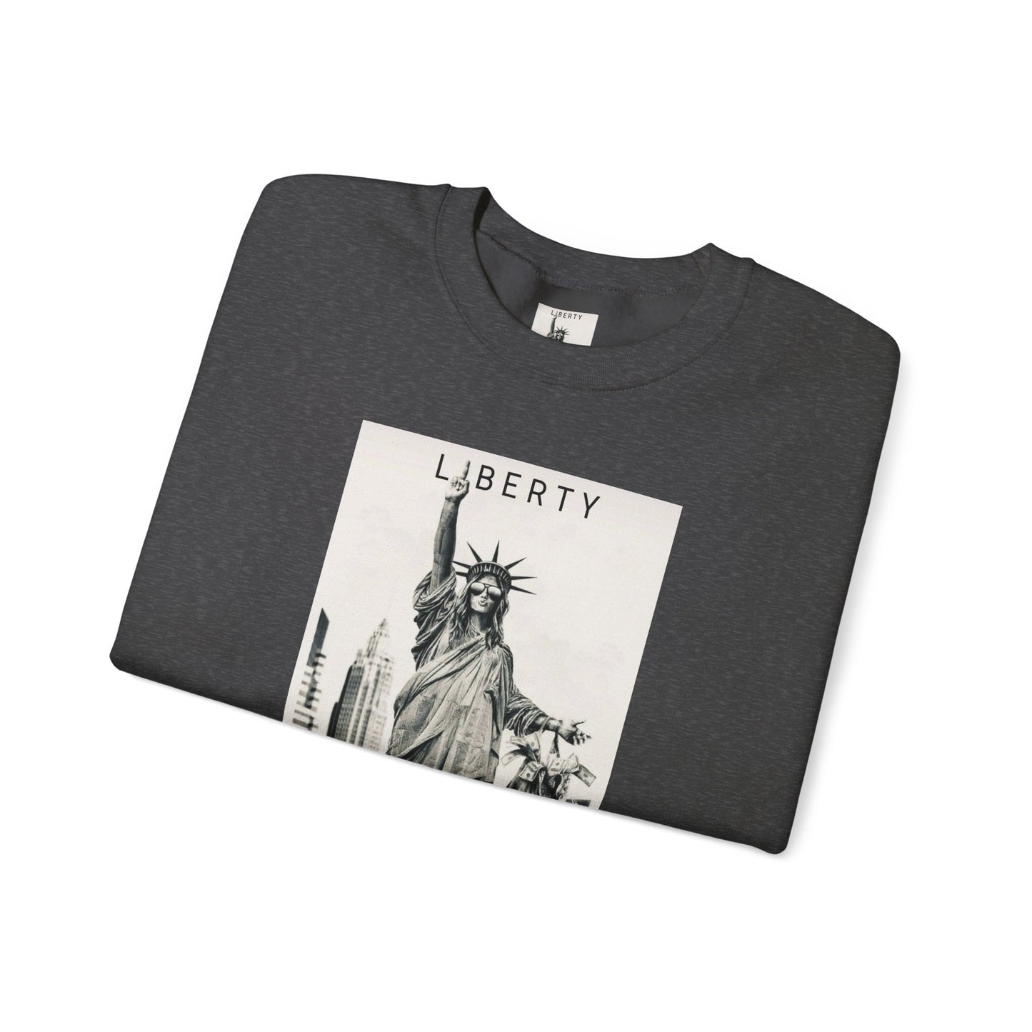 Sweatshirt Statue of Liberty Unisex by Mariu del Campo.