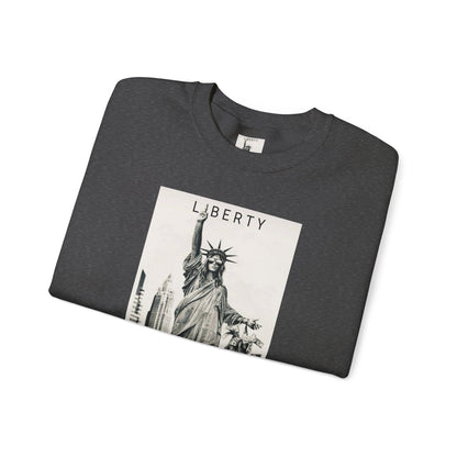 Sweatshirt Statue of Liberty Unisex by Mariu del Campo.