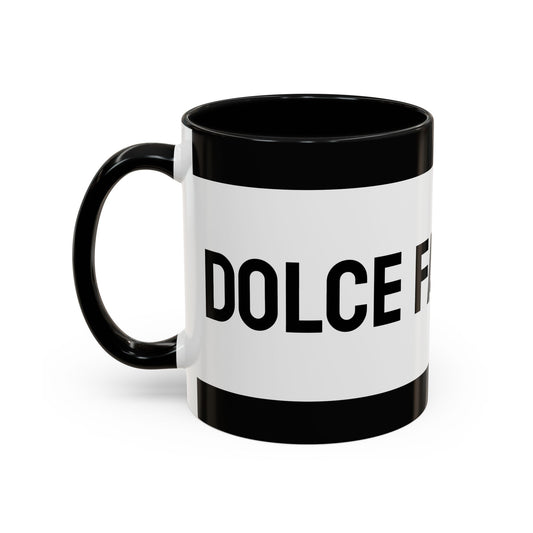 Mug Dolce far niente by Mariu del Campo.
