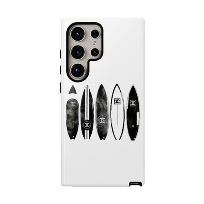 Cases Tough surf by Mariu del Campo.