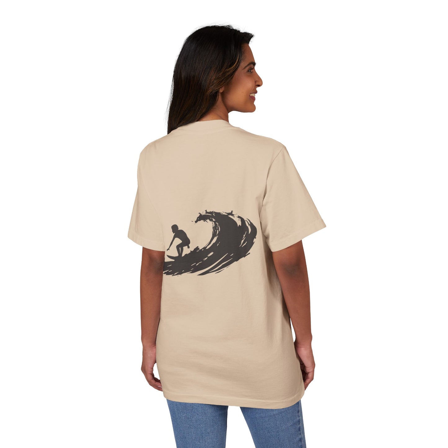T-Shirt Surfing Wave Unisex by Mariu del Campo.