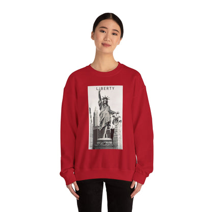 Sweatshirt Statue of Liberty Unisex by Mariu del Campo.