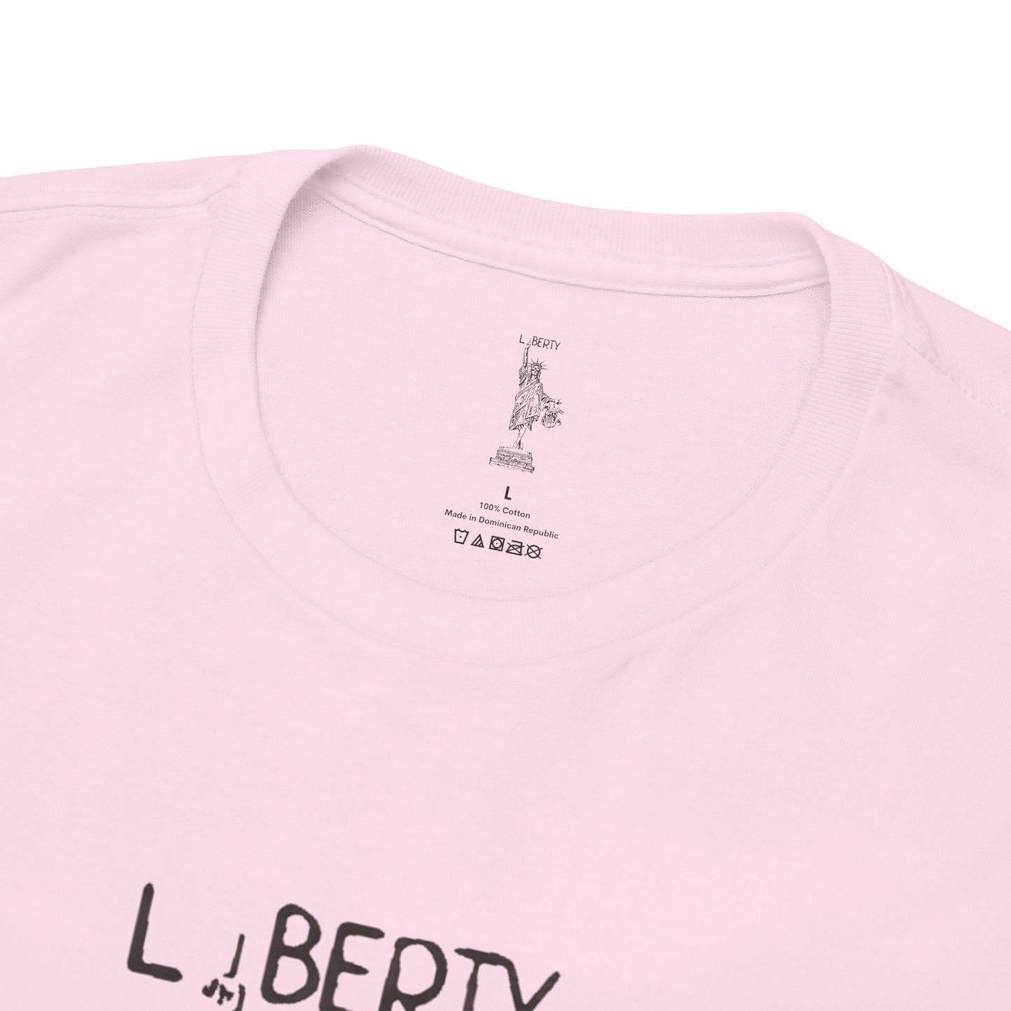 T-Shirt Statue of Liberty Unisex Cotton Tee by Mariu del Campo.