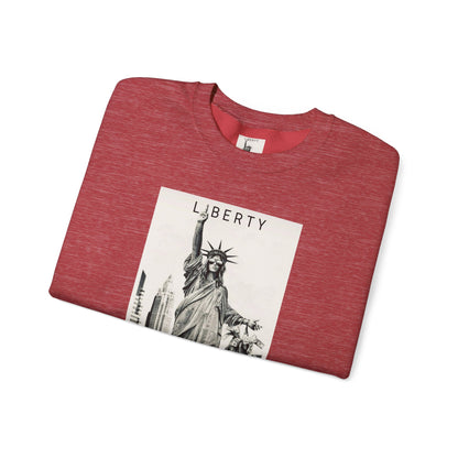 Sweatshirt Statue of Liberty Unisex by Mariu del Campo.