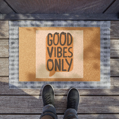 Doormat Good Vibes Only by Mariu del Campo.
