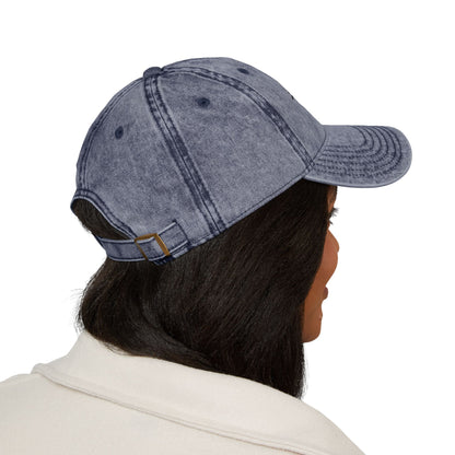 Hat Vintage Cap (Embroidery) by Mariu del Campo.