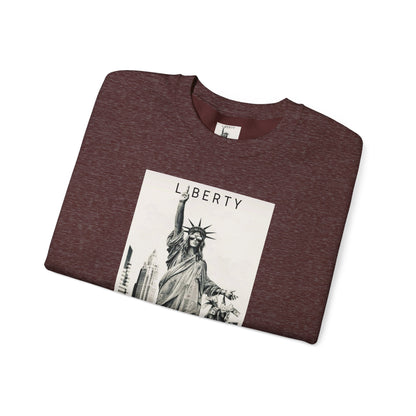 Sweatshirt Statue of Liberty Unisex by Mariu del Campo.