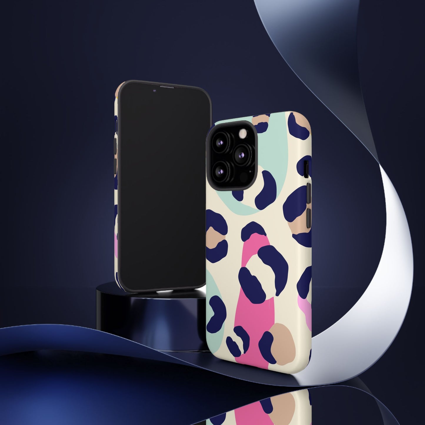 Cases Tough leopard by Mariu del Campo.
