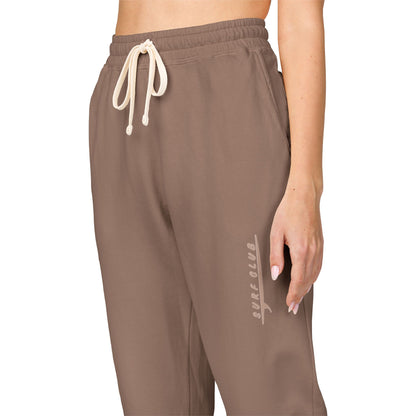 Sweatpants Fleece Surf Club by Mariu del Campo.