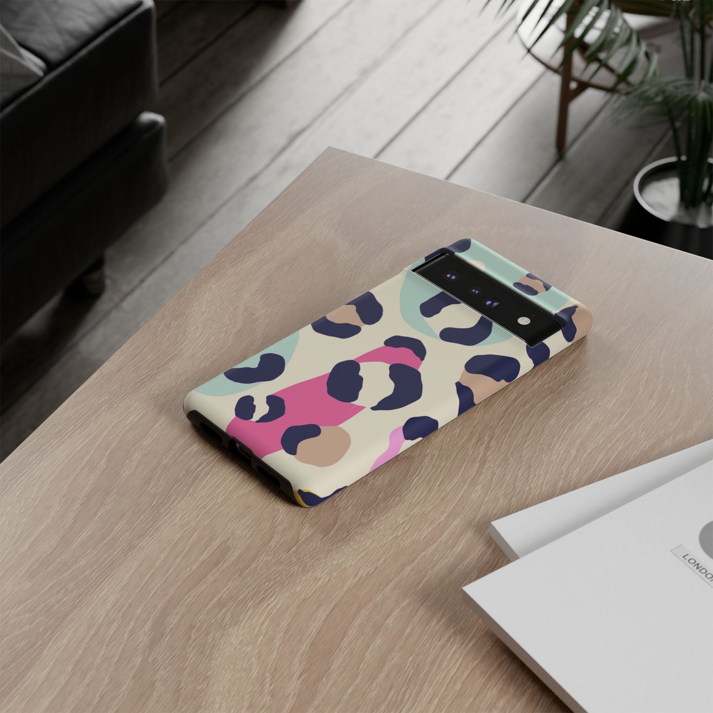 Cases Tough leopard by Mariu del Campo.