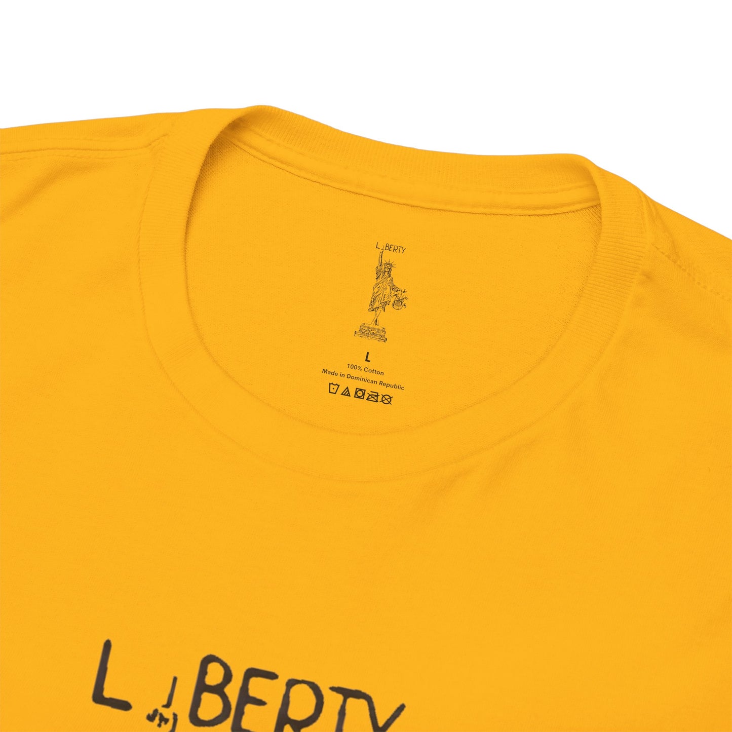 T-Shirt Statue of Liberty Unisex Cotton Tee by Mariu del Campo.