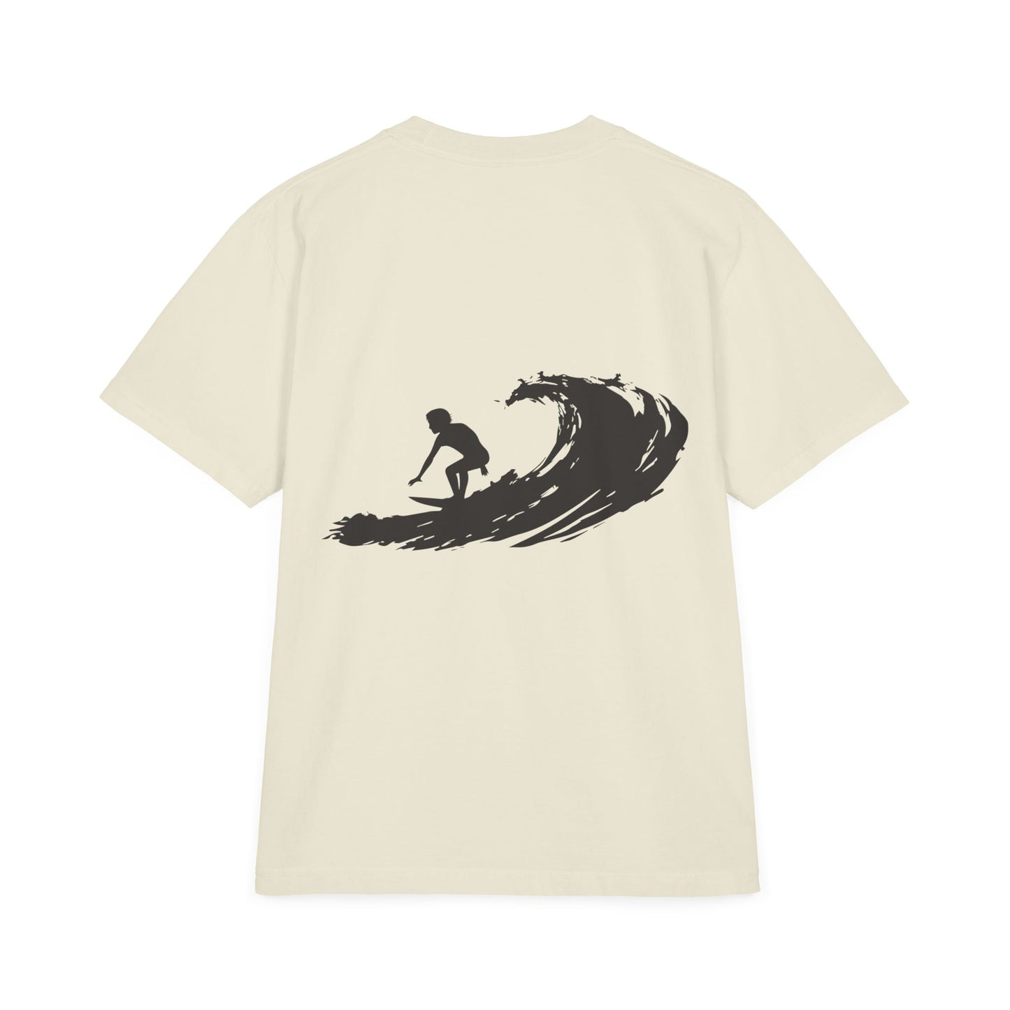 T-Shirt Surfing Wave Unisex by Mariu del Campo.