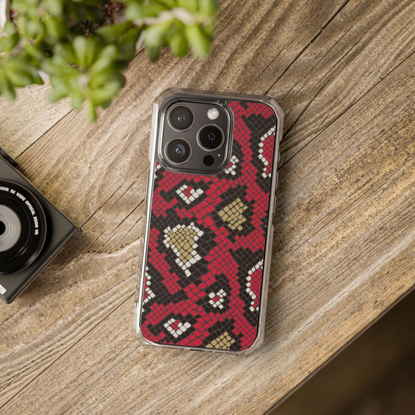 Cases Magnetic Clear Impact reptile by Mariu del Campo. - Mariu del Campo
