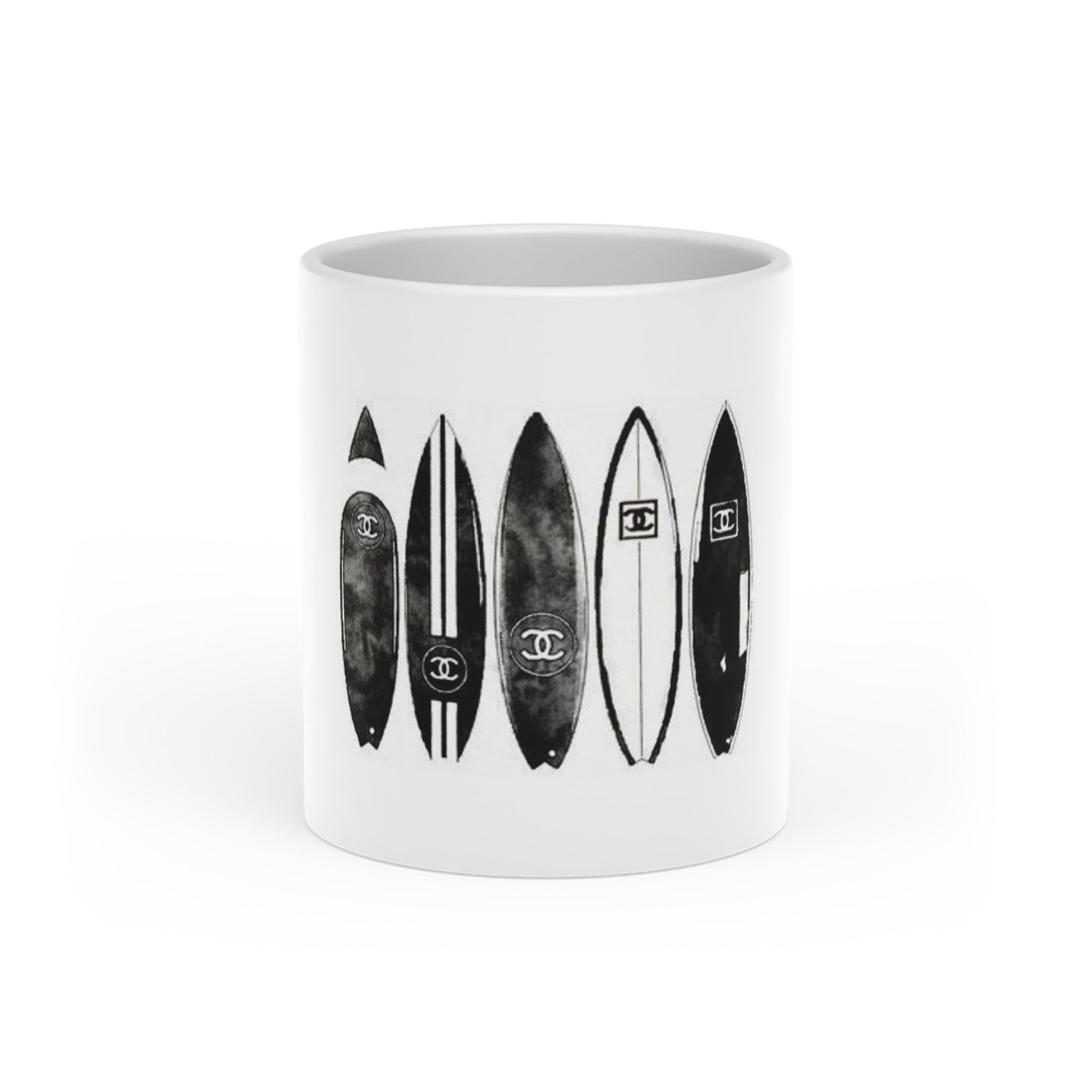 Mug Heart - Shaped surf love by Mariu del Campo. - Mariu del Campo